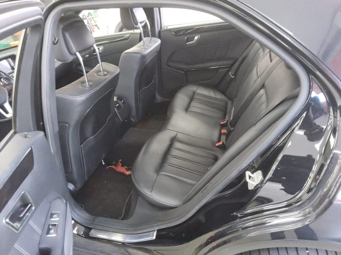 MERCEDES-BENZ E-CLASS (4TH GEN) E220 CDI BLUETEC AVANTGARDE SPORT 2016 - zdjęcie 12