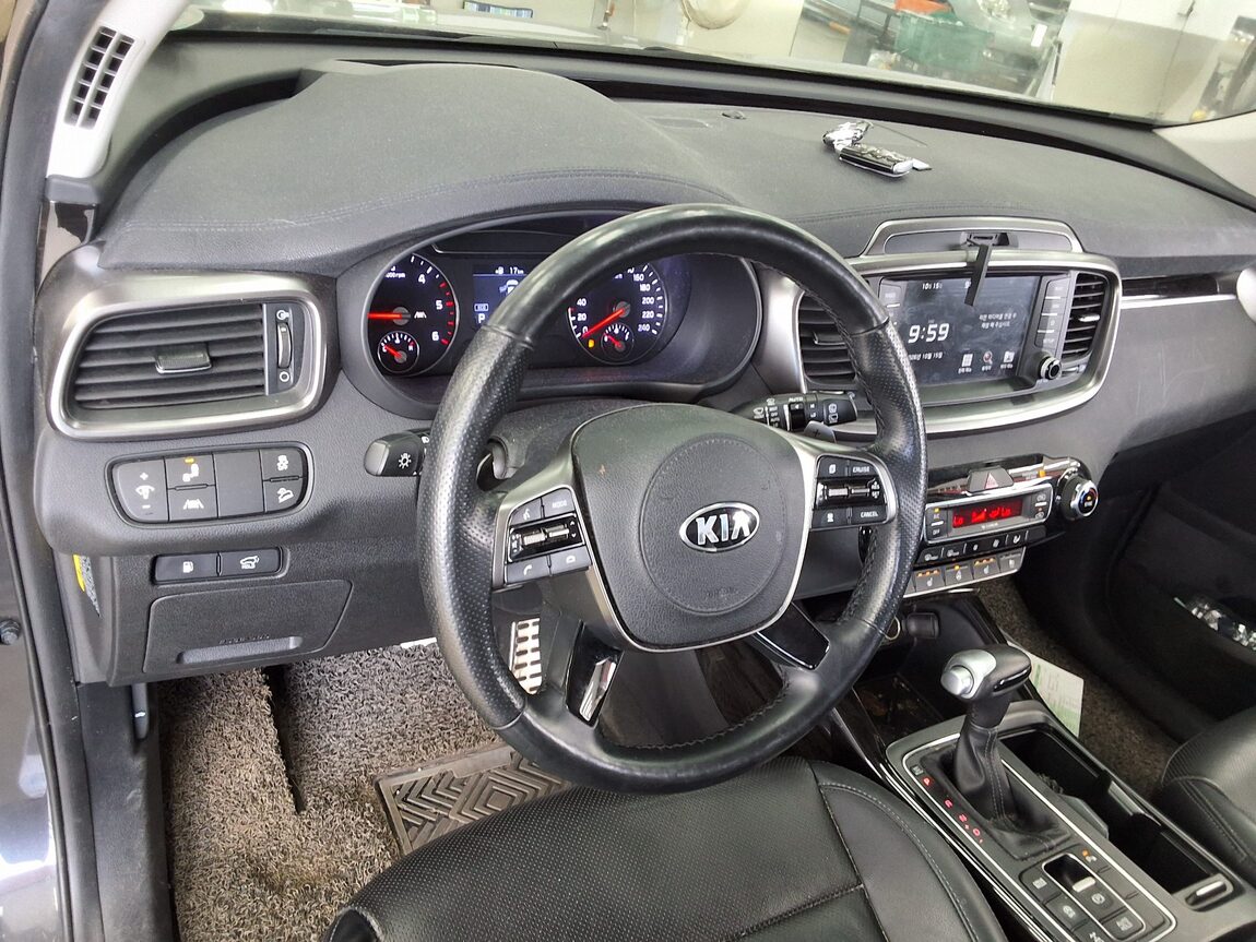 KIA THE NEW SORENTO DIESEL R2.0 4WD MASTER SPECIAL 2020 - zdjęcie 18