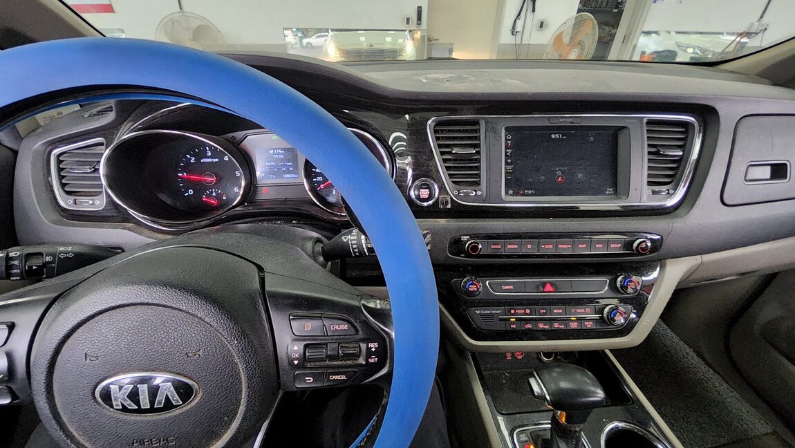 KIA THE NEW CARNIVAL 9-SEATER DIESEL PRESTIGE 2019 - zdjęcie 18