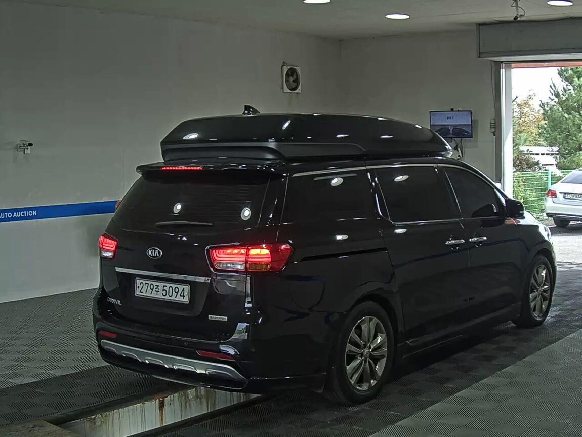 KIA ALL NEW CARNIVAL HI-LIMOUSINE DIESEL 9-SEATER NOBLESSE 2016 - zdjęcie 5