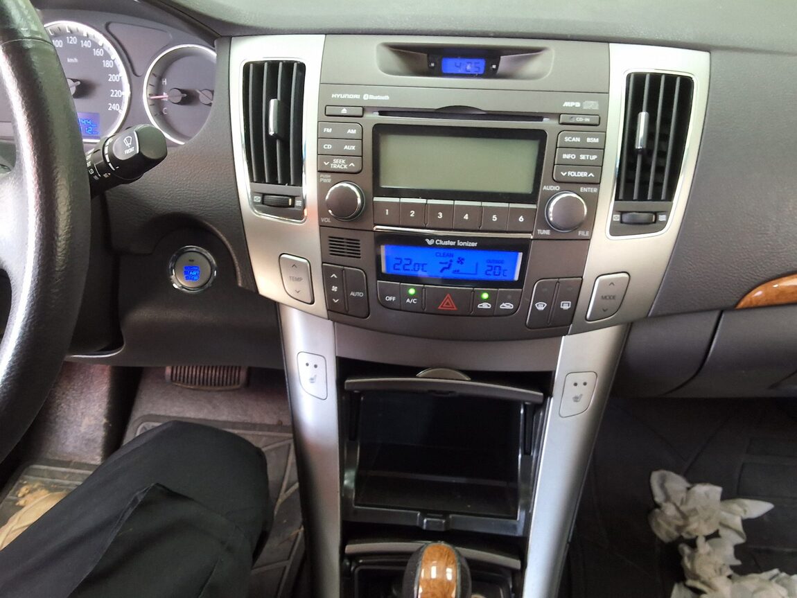HYUNDAI NF SONATA TRANSFORM LPI RENTAL CAR PREMIER 2010 - zdjęcie 24