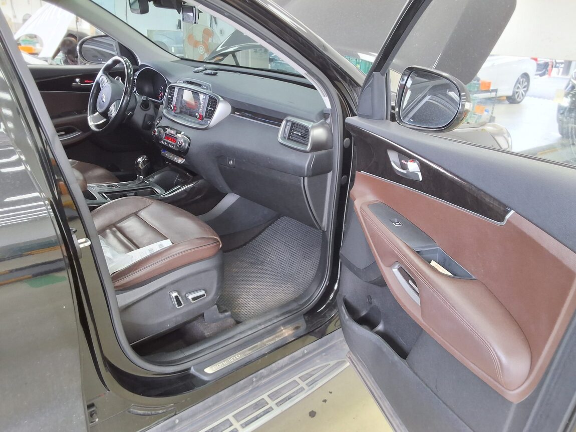KIA ALL NEW SORENTO R2.0 2WD NOBLESSE SPECIAL 2016 - zdjęcie 14