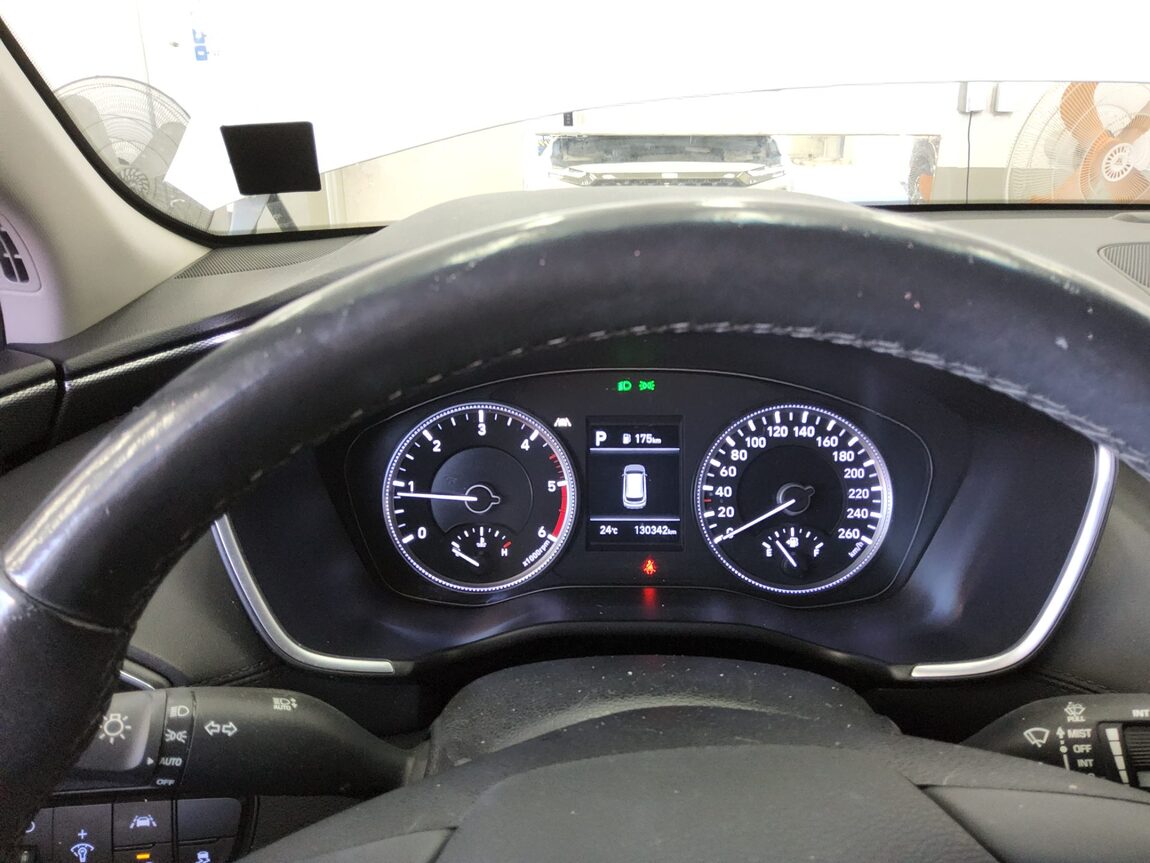 HYUNDAI SANTA FE (TM) R2.0 2WD PREMIUM 2019 - zdjęcie 9