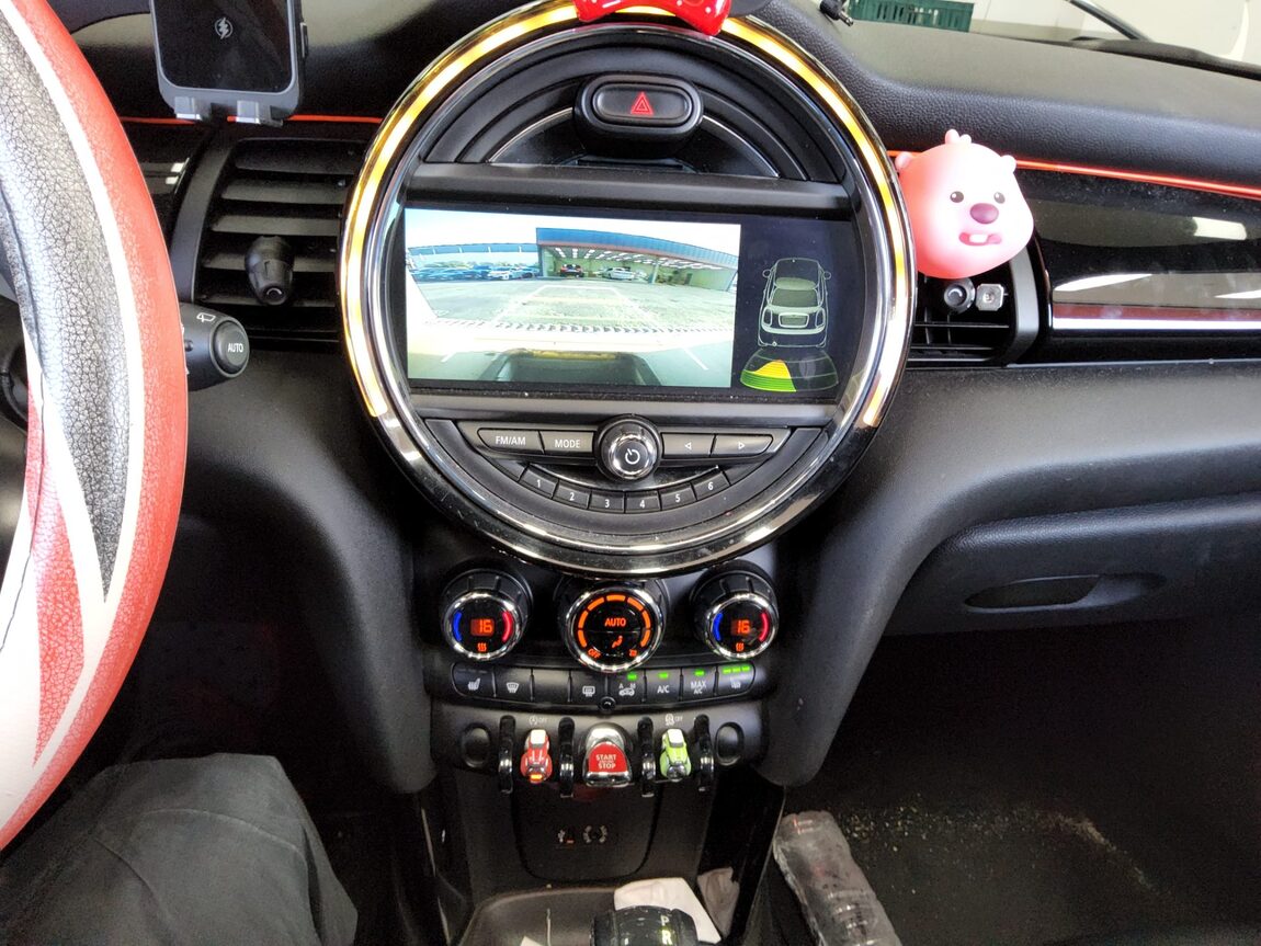 MINI COOPER (3RD GEN) 1.5 HIGH 2014 - zdjęcie 16