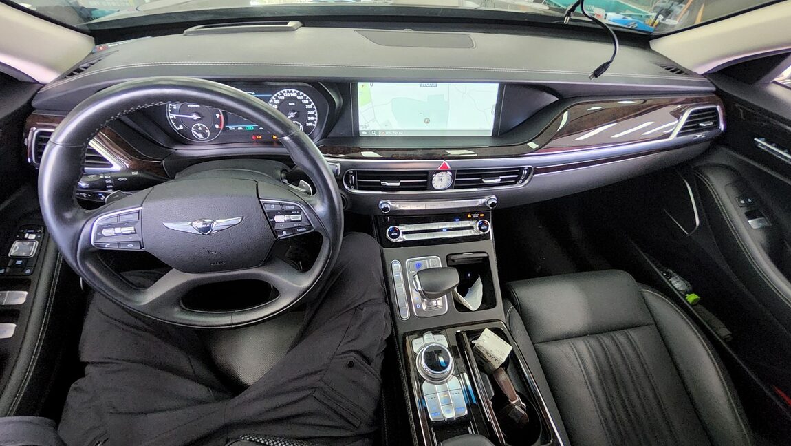 GENESIS G90 3.8 AWD PREMIUM LUXURY 2020 - zdjęcie 11