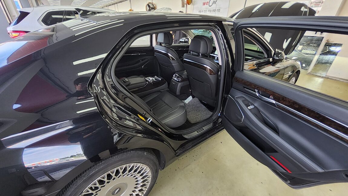 GENESIS G90 3.8 AWD PREMIUM LUXURY 2020 - zdjęcie 13