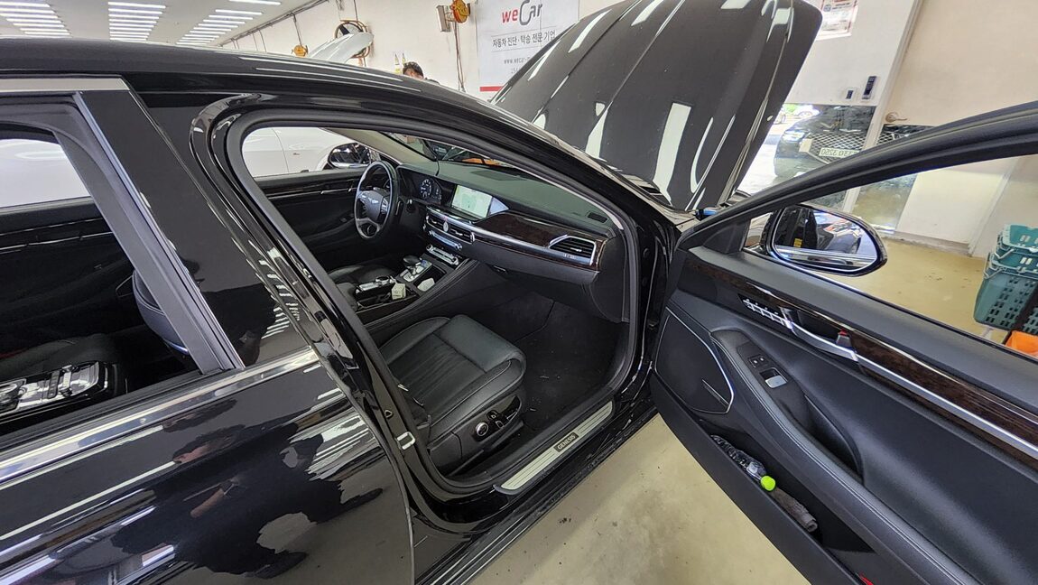 GENESIS G90 3.8 AWD PREMIUM LUXURY 2020 - zdjęcie 14