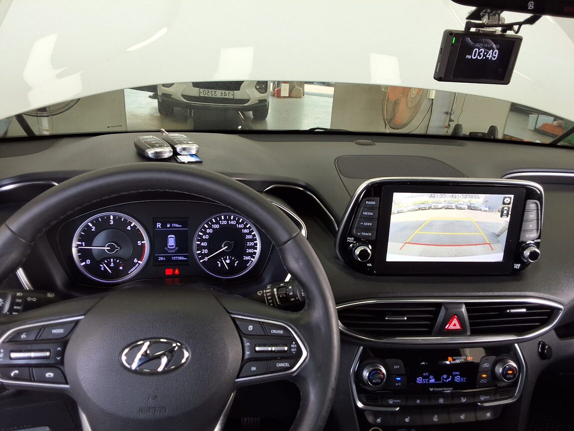 HYUNDAI SANTA FE (TM) R2.0 2WD PREMIUM 2019 - zdjęcie 18
