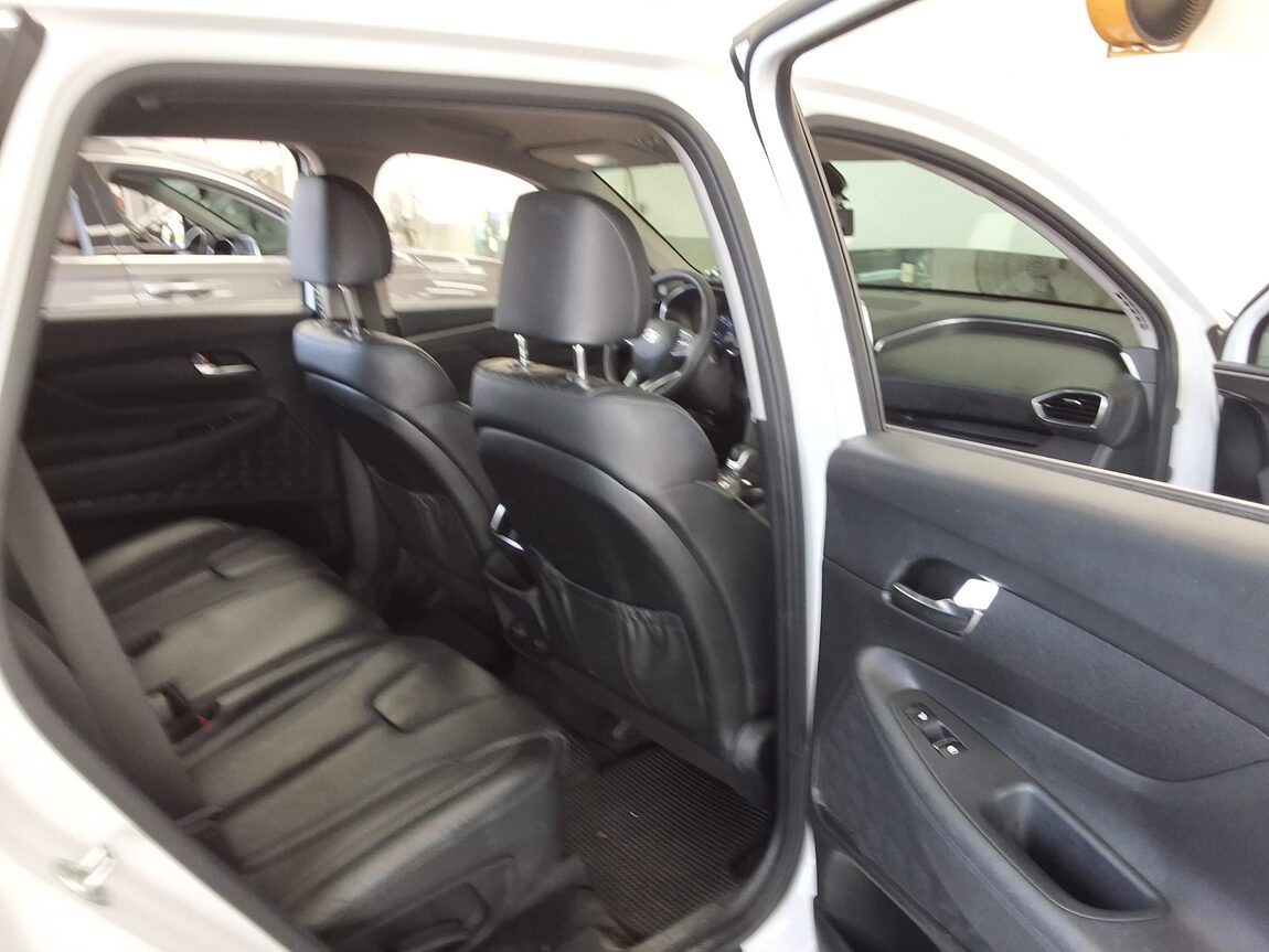 HYUNDAI SANTA FE (TM) R2.0 2WD PREMIUM 2019 - zdjęcie 13