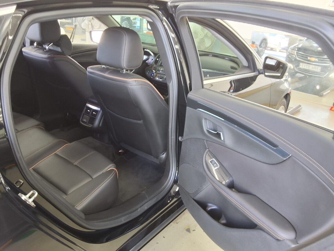 CHEVROLET (DAEWOO) IMPALA 2.5 PREMIER 2018 - zdjęcie 13