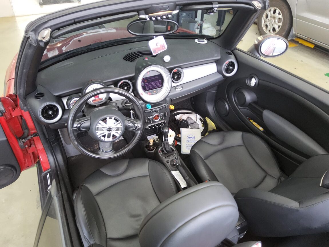 MINI COOPER CONVERTIBLE (2ND GEN) 1.6 2012 - zdjęcie 11