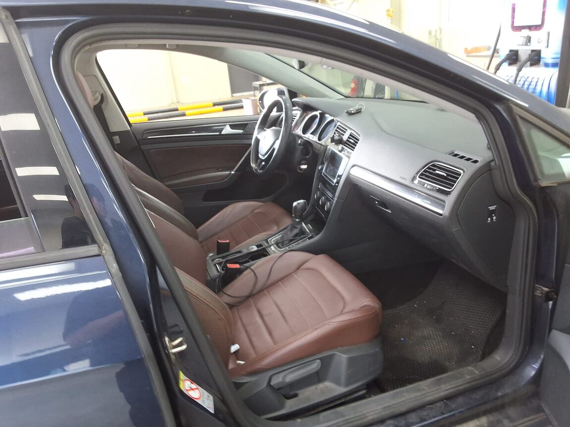 VOLKSWAGEN GOLF (7TH GEN) 2.0 TDI 2016 - zdjęcie 15