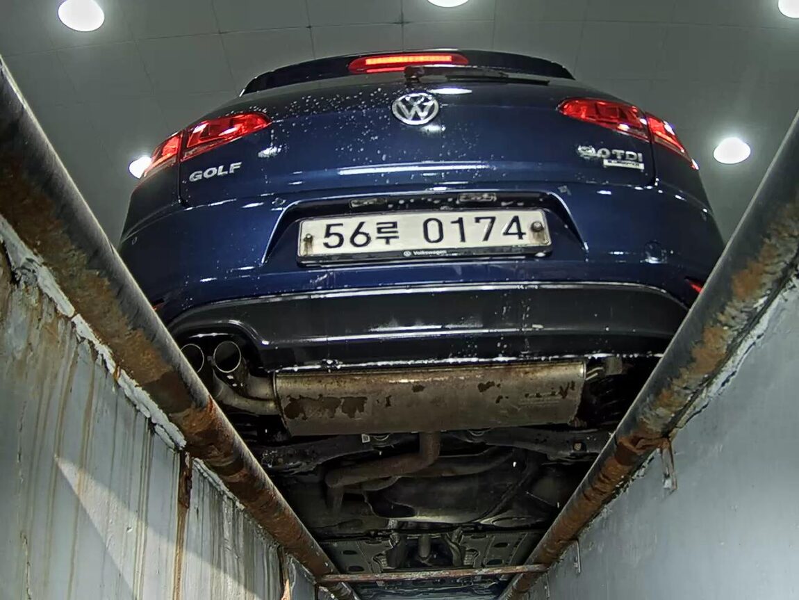 VOLKSWAGEN GOLF (7TH GEN) 2.0 TDI 2016 - zdjęcie 8