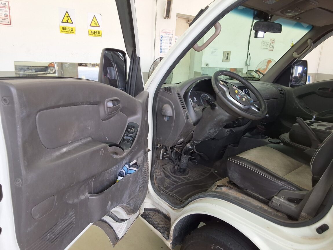 HYUNDAI PORTER II CRDi SUPER CAB EXTRA LONG WHEELBASE SMART 2018 - zdjęcie 10