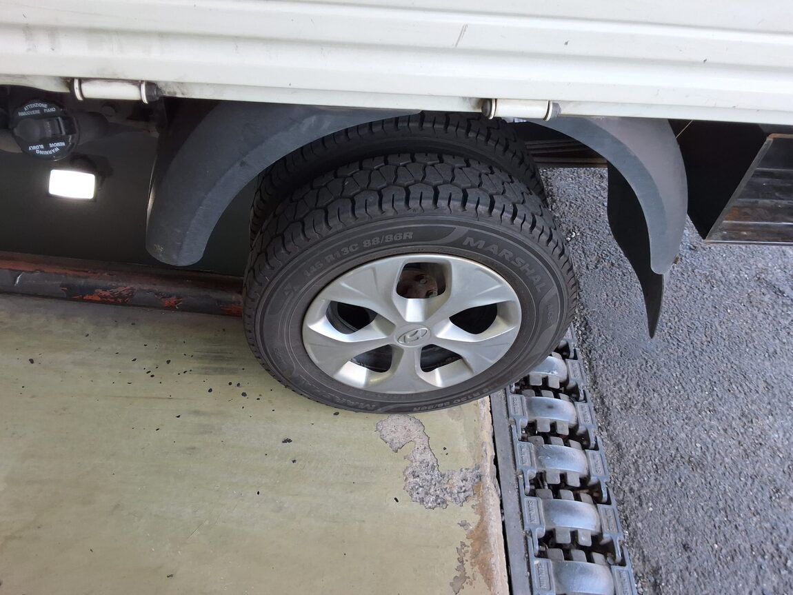 HYUNDAI PORTER II CRDi SUPER CAB EXTRA LONG WHEELBASE SMART 2018 - zdjęcie 19