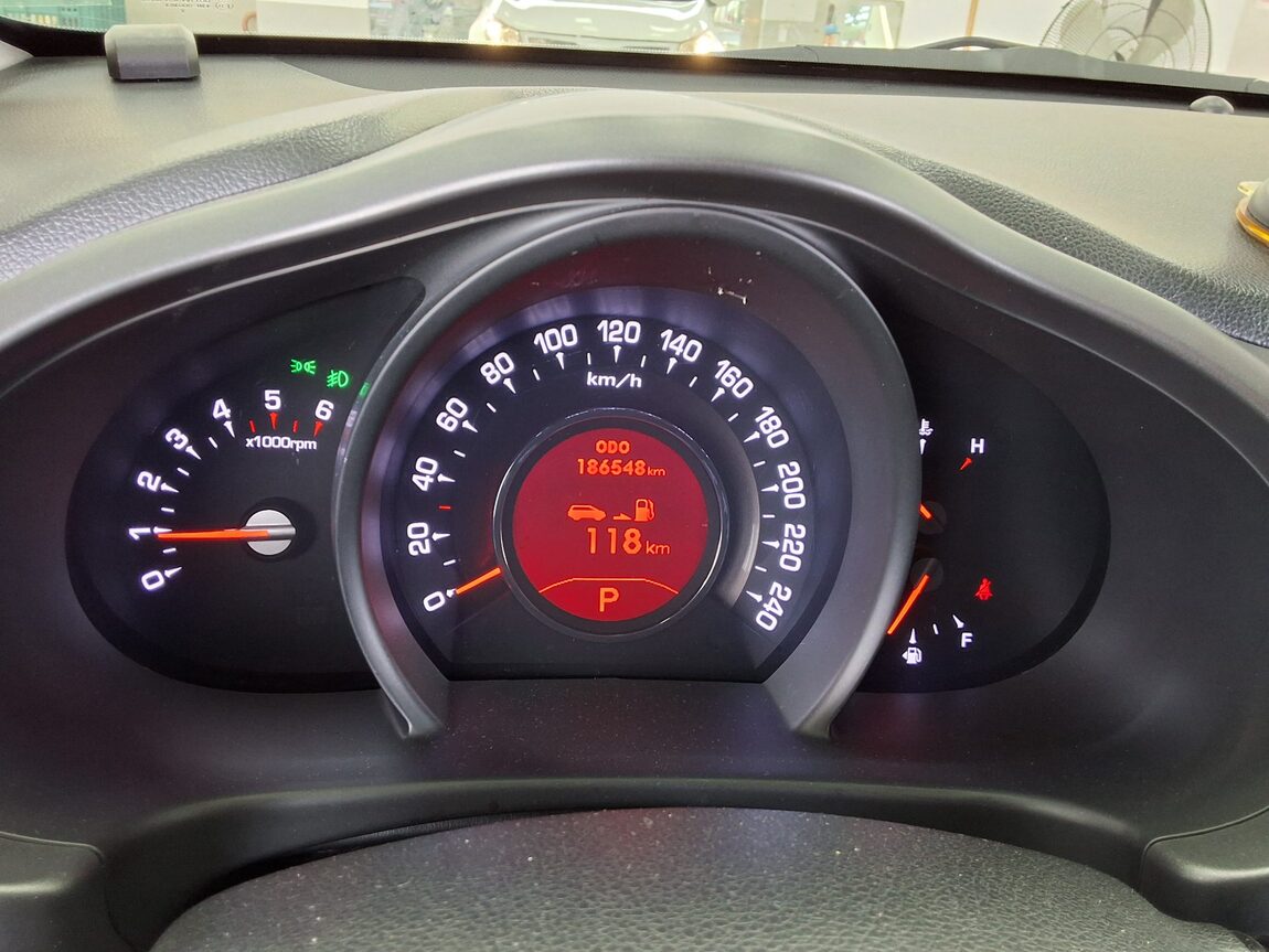 KIA SPORTAGE R DIESEL R2.0 2WD TLX LUXURY MODEL 2013 - zdjęcie 9