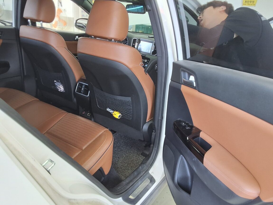 KIA NEW SPORTAGE R2.0 2WD NOBLESSE SPECIAL 2016 - zdjęcie 13