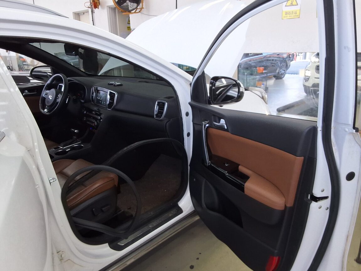 KIA NEW SPORTAGE R2.0 2WD NOBLESSE SPECIAL 2016 - zdjęcie 14