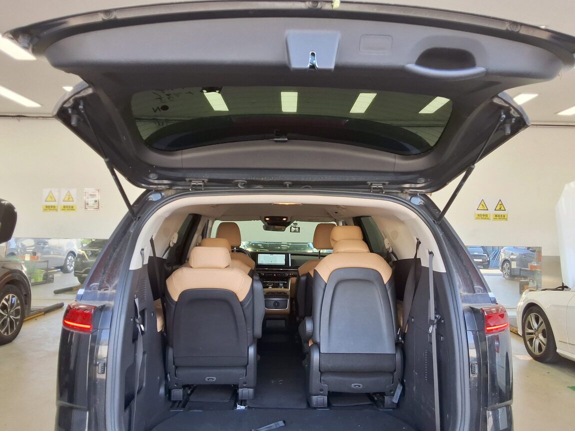 KIA NEW CARNIVAL (KA4) 9-SEATER DIESEL PRESTIGE 2021 - zdjęcie 15