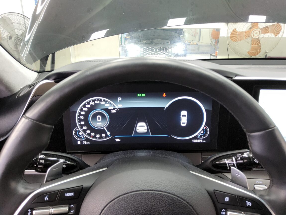 HYUNDAI THE NEW GRANDEUR IG GASOLINE 2.5 LE BLANC 2023 - zdjęcie 9