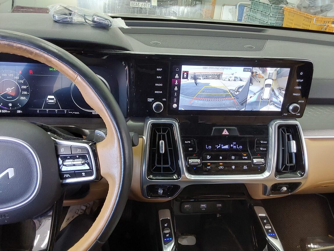 KIA NEW SORENTO (MQ4) 2.2 DIESEL 2WD NOBLESSE 2023 - zdjęcie 17