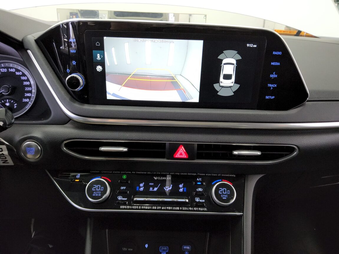 HYUNDAI SONATA (DN8) G2.0 PREMIUM FAMILY 2020 - zdjęcie 18