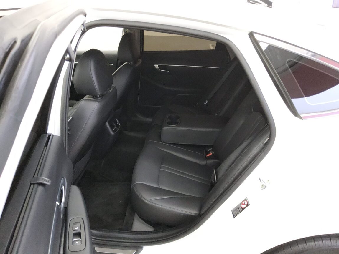 HYUNDAI SONATA (DN8) G2.0 PREMIUM FAMILY 2020 - zdjęcie 12