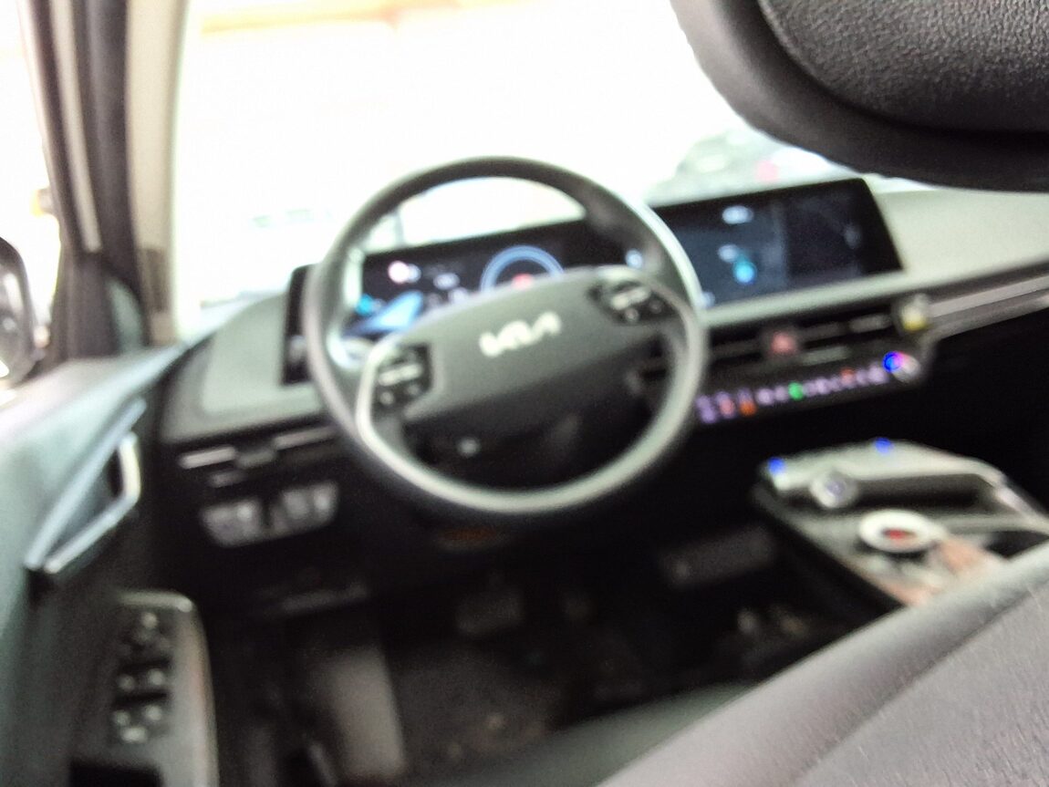 KIA EV6 LONG RANGE 2WD AIR 2022 - zdjęcie 12