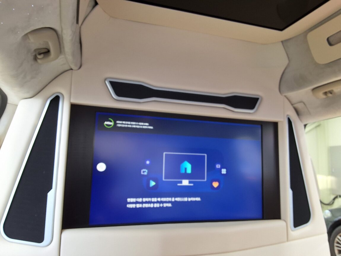 KIA NEW CARNIVAL (KA4) HI-LIMOUSINE SPECIAL BODY LM 2023 - zdjęcie 26