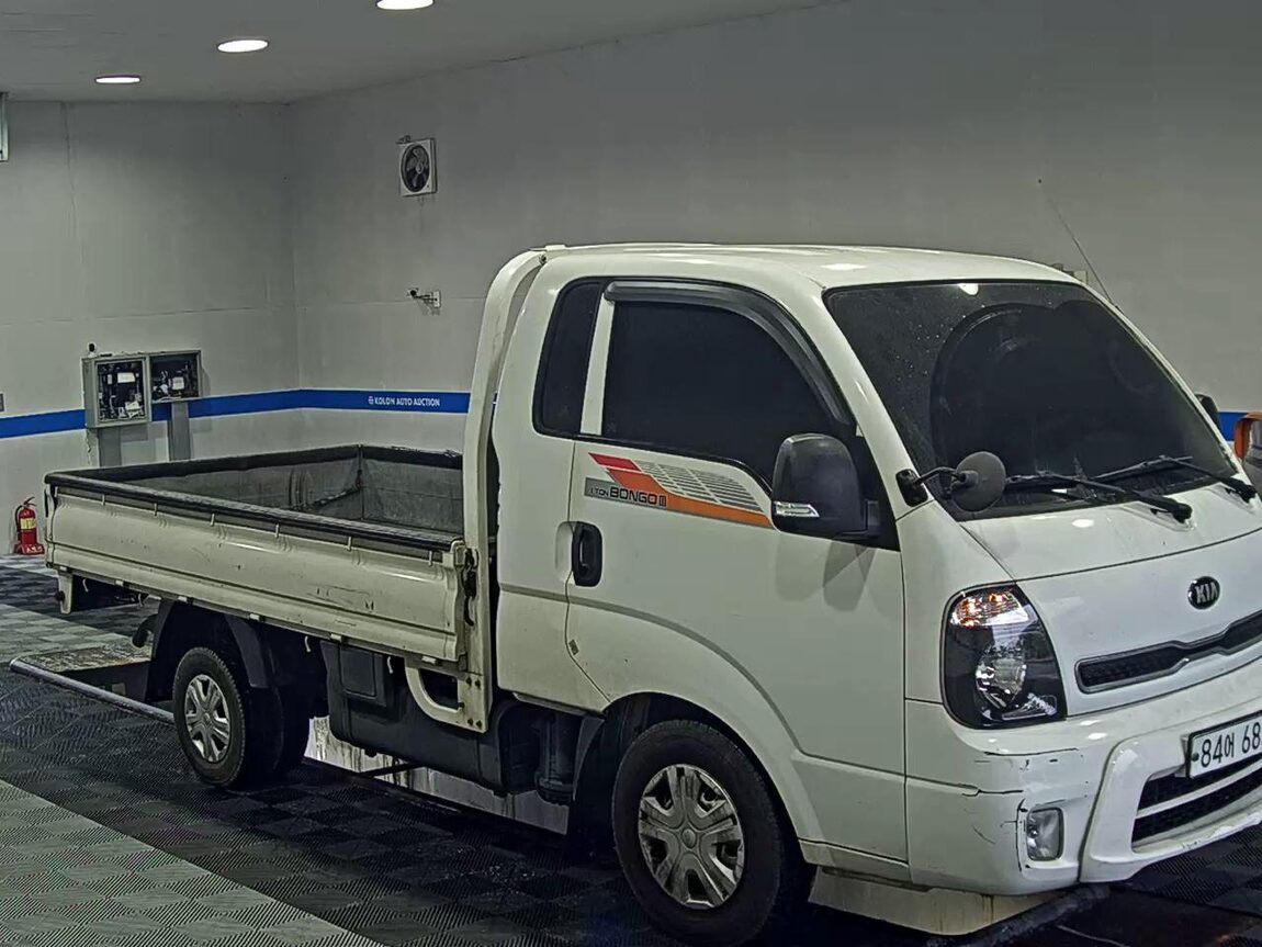 KIA BONGO III CARGO CRDi KING CAB EXTRA LONG WHEELBASE 2019 - zdjęcie 3