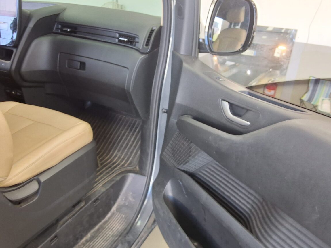 HYUNDAI STARIA 2.2 DIESEL CARGO 5-SEATER MODERN 2024 - zdjęcie 14