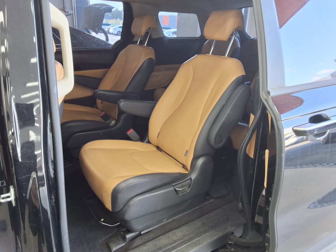KIA NEW CARNIVAL (KA4) 9-SEATER GASOLINE PRESTIGE 2023 - zdjęcie 12