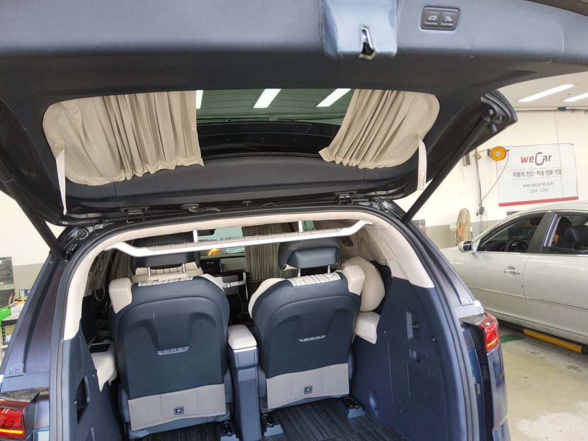KIA NEW CARNIVAL (KA4) HI-LIMOUSINE SPECIAL BODY NOBLE KLASSE L4 2023 - zdjęcie 22