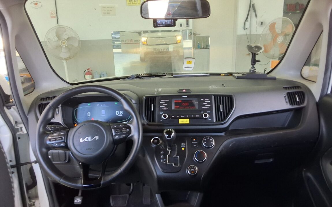 KIA THE NEW KIA RAY 1.0 GASOLINE PRESTIGE 2023 - zdjęcie 11