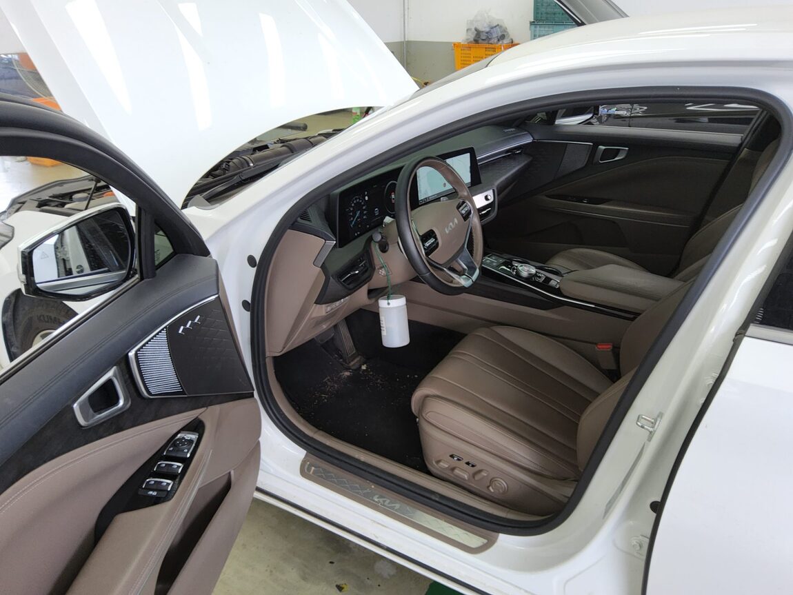 KIA K8 HYBRID HEV NOBLESSE 2023 - zdjęcie 10