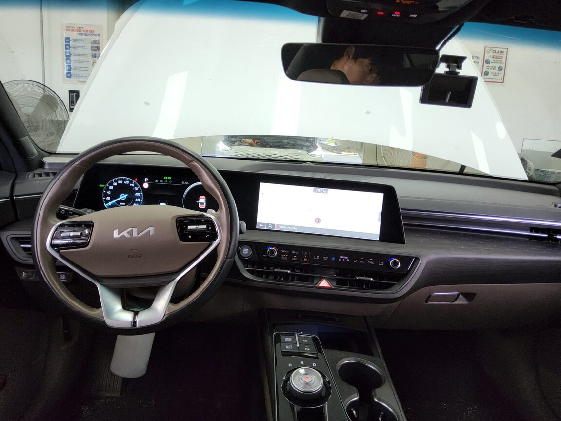 KIA K8 HYBRID HEV NOBLESSE 2023 - zdjęcie 11