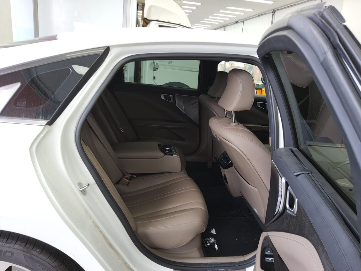 KIA K8 HYBRID HEV NOBLESSE 2023 - zdjęcie 13