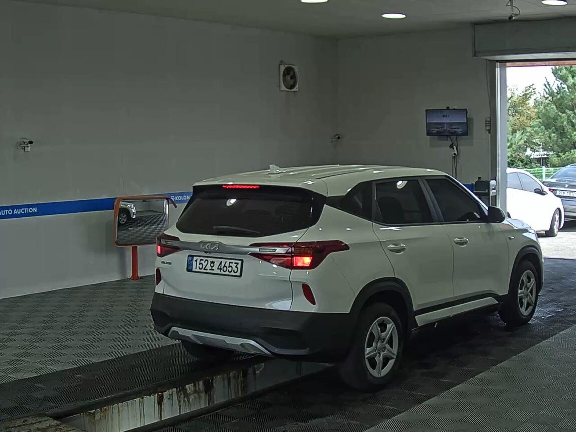 KIA SELTOS 1.6 GASOLINE 2WD TRENDY 2023 - zdjęcie 5