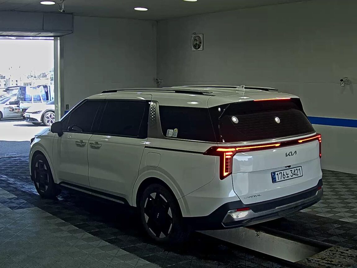 KIA THE NEW CARNIVAL (KA4) 9-SEATER DIESEL SIGNATURE 2024 - zdjęcie 6