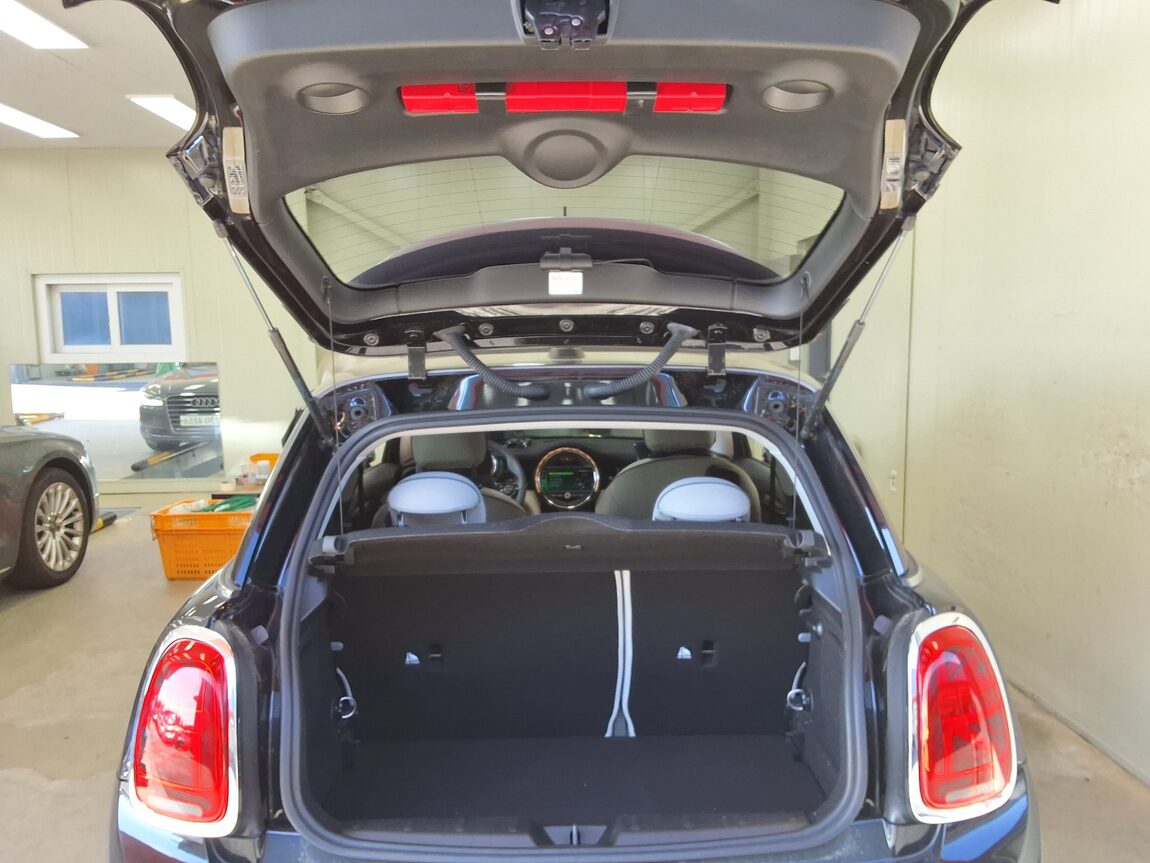 MINI COOPER (3RD GEN) 2.0 S KINGS ROAD EDITION 2020 - zdjęcie 13