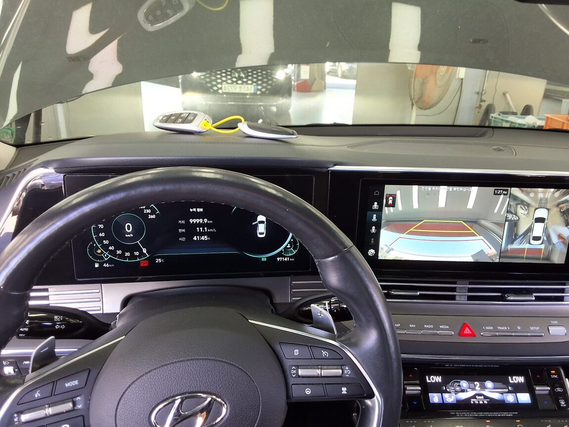 HYUNDAI THE NEW GRANDEUR IG GASOLINE 2.5 LE BLANC 2022 - zdjęcie 17