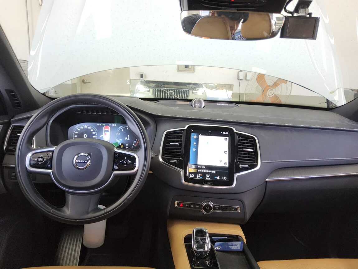 VOLVO XC90 (2ND GEN) B6 AWD INSCRIPTION 2022 - zdjęcie 11