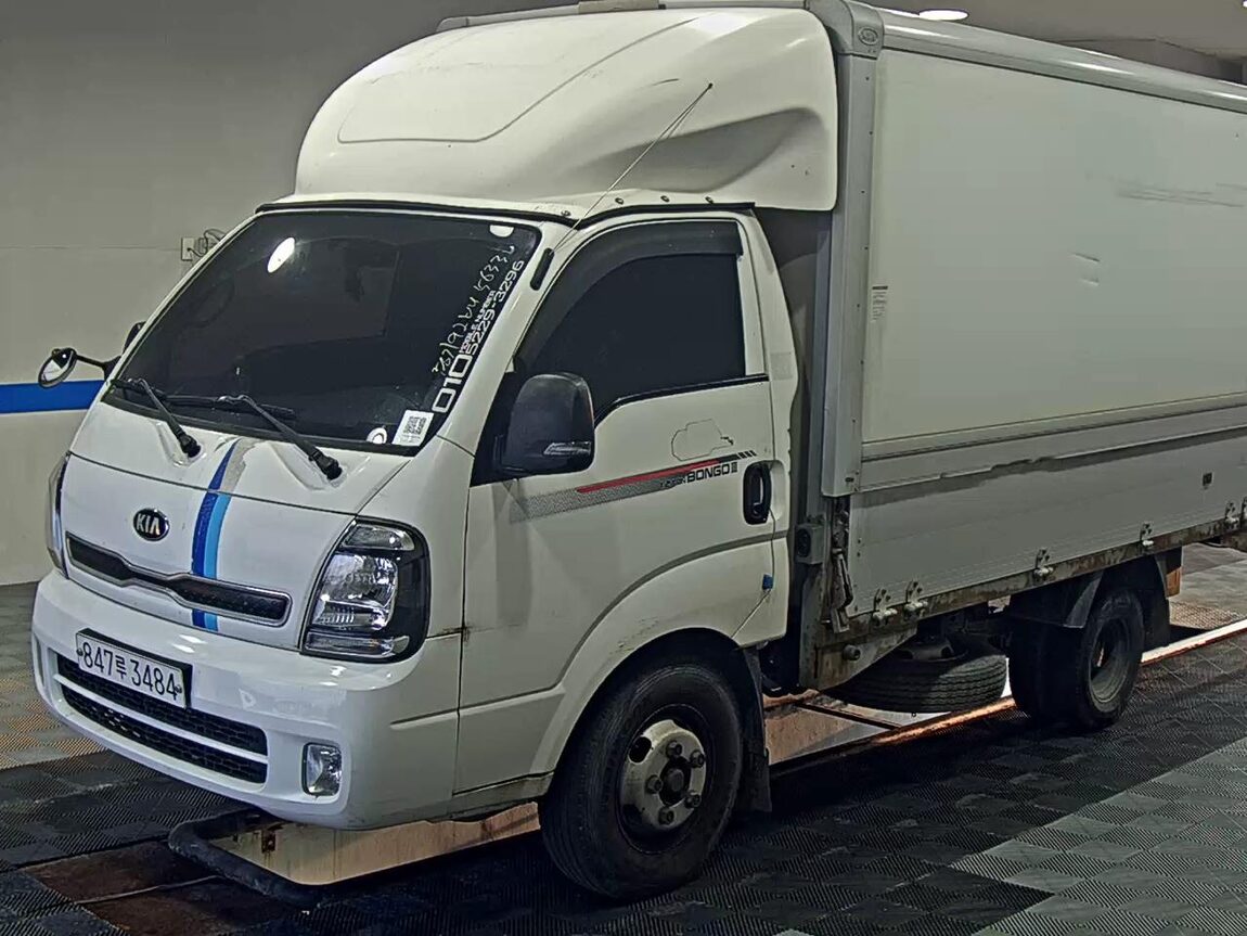 KIA THE NEW BONGO III CARGO WING BODY 1.2 TON ELECTRIC 2020 - zdjęcie 2