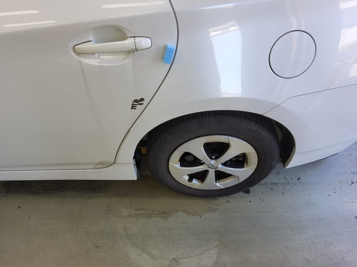 TOYOTA PRIUS (3RD GEN) 1.8 2015 - zdjęcie 21