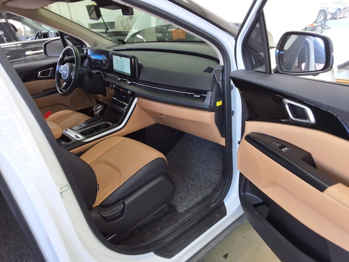 KIA NEW CARNIVAL (KA4) 9-SEATER GASOLINE PRESTIGE 2023 - zdjęcie 14