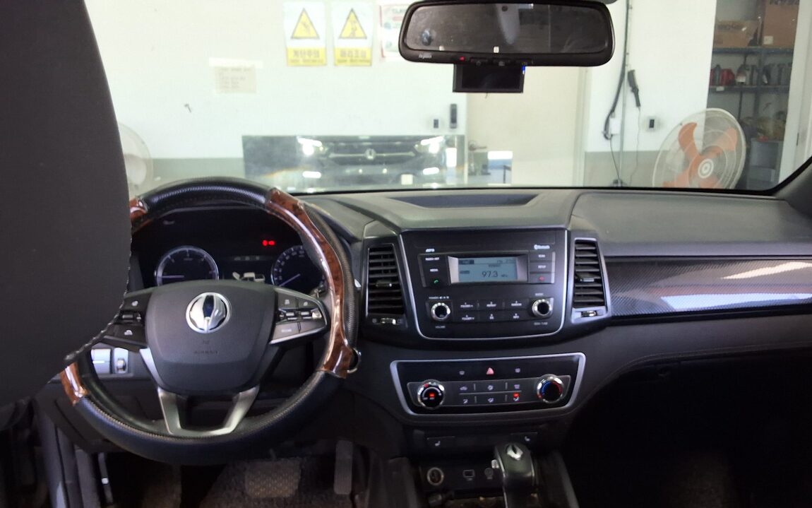 KG MOBILITY (SSANGYONG) REXTON SPORTS 2.2 4WD PRESTIGE SPECIAL 2021 - zdjęcie 11