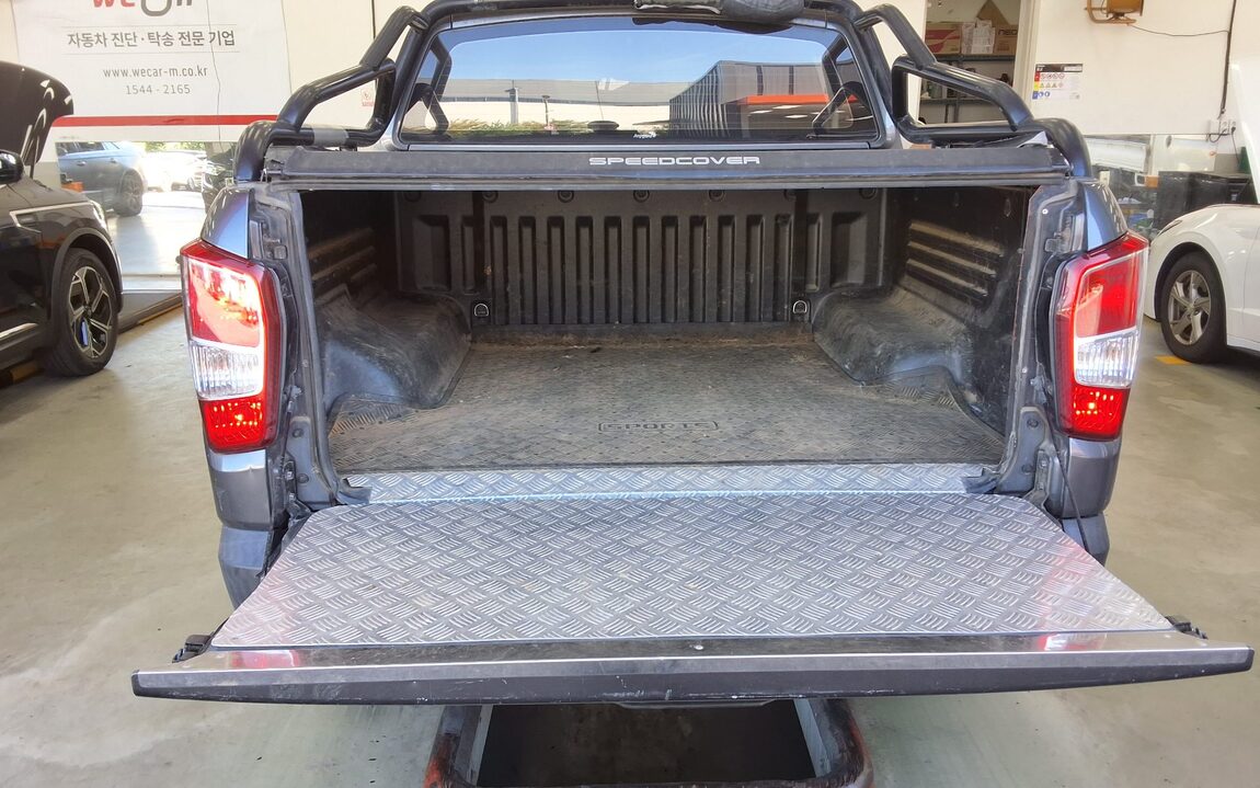 KG MOBILITY (SSANGYONG) REXTON SPORTS 2.2 4WD PRESTIGE SPECIAL 2021 - zdjęcie 15