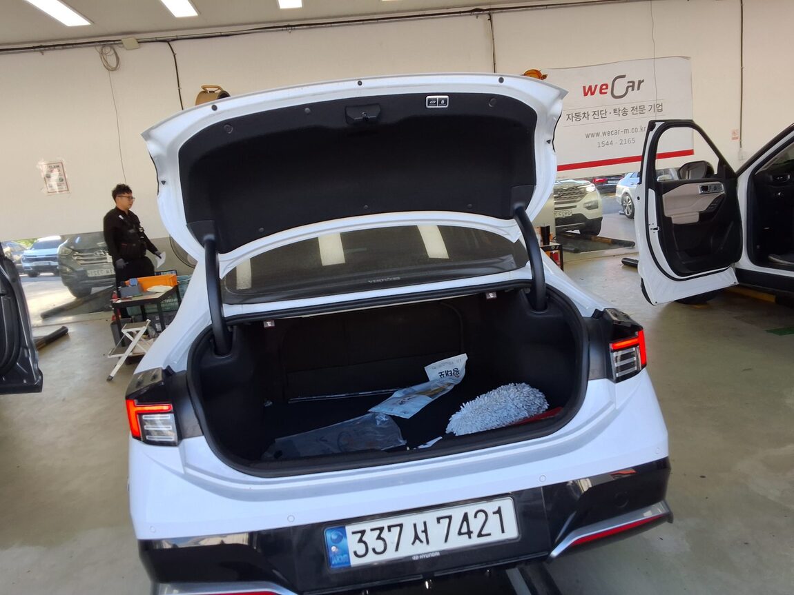 HYUNDAI SONATA THE EDGE GASOLINE 1.6 TURBO EXCLUSIVE 2024 - zdjęcie 15