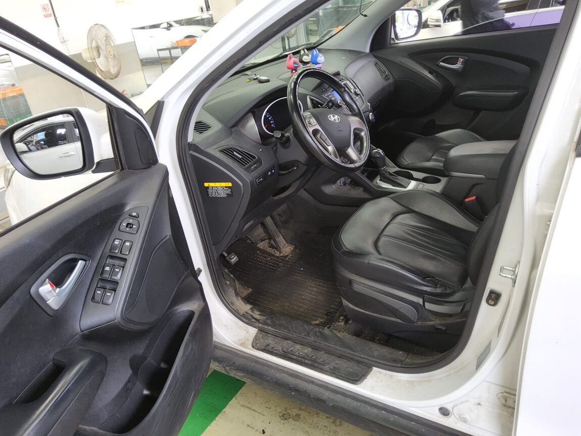 HYUNDAI NEW TUCSON ix DIESEL R2.0 2WD SMART SPECIAL 2015 - zdjęcie 10