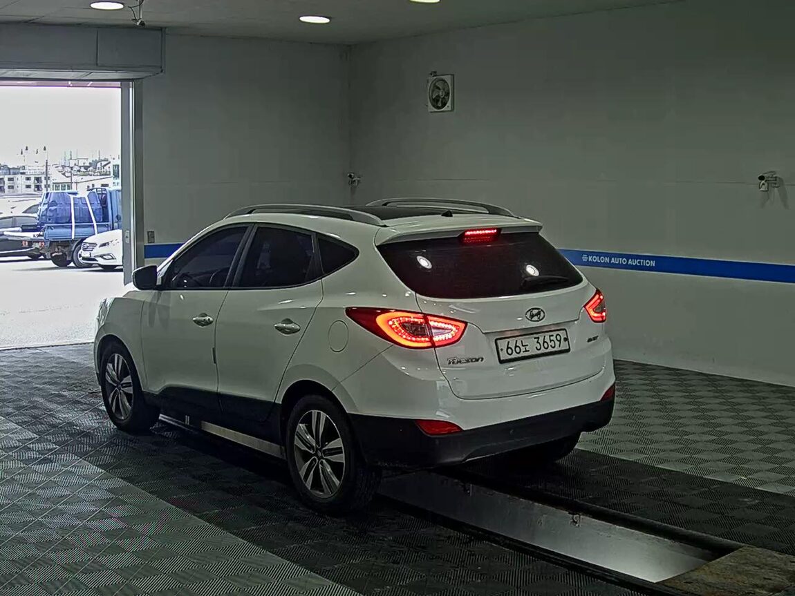 HYUNDAI NEW TUCSON ix DIESEL R2.0 2WD SMART SPECIAL 2015 - zdjęcie 6